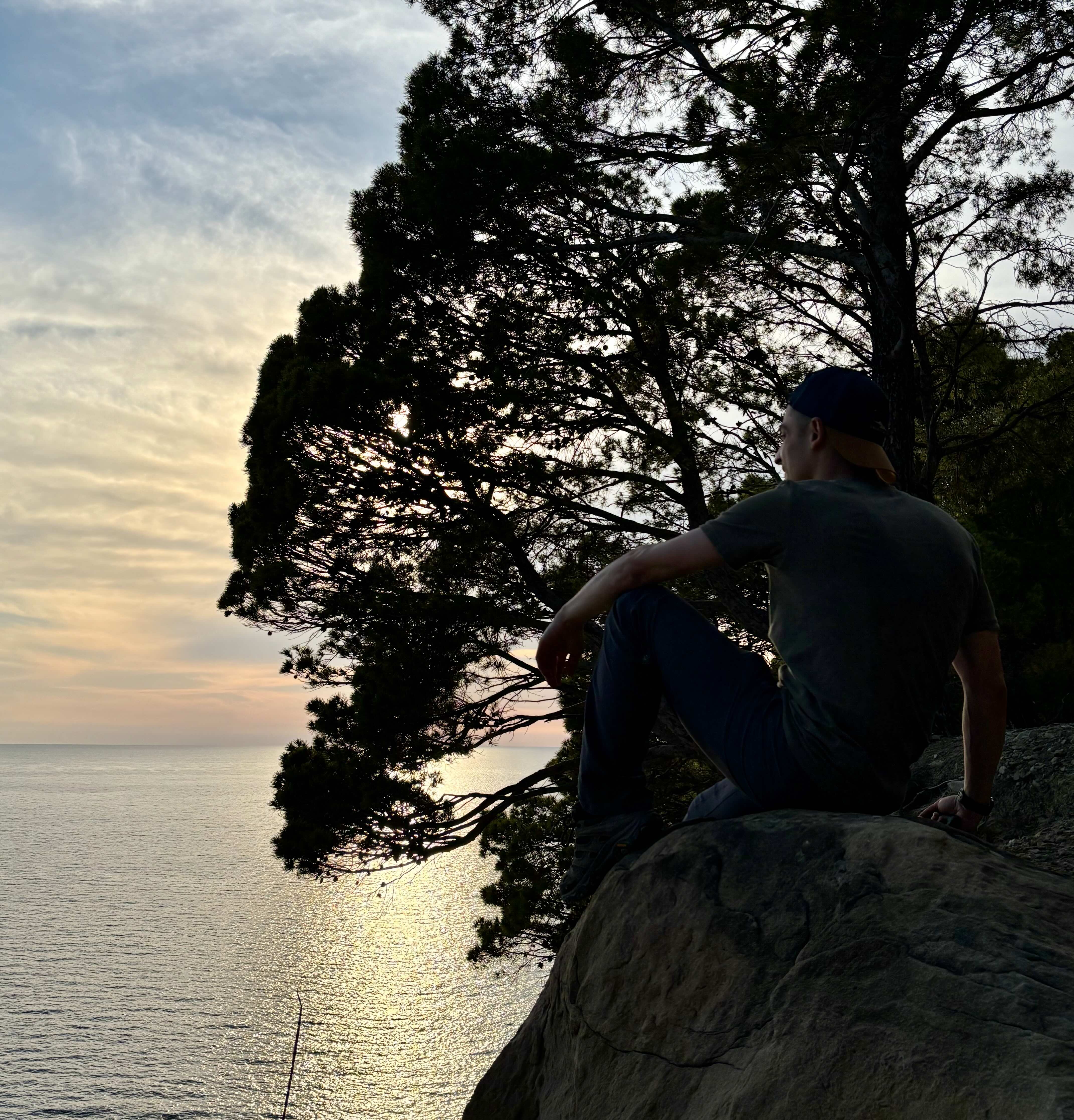Io seduto su una roccia